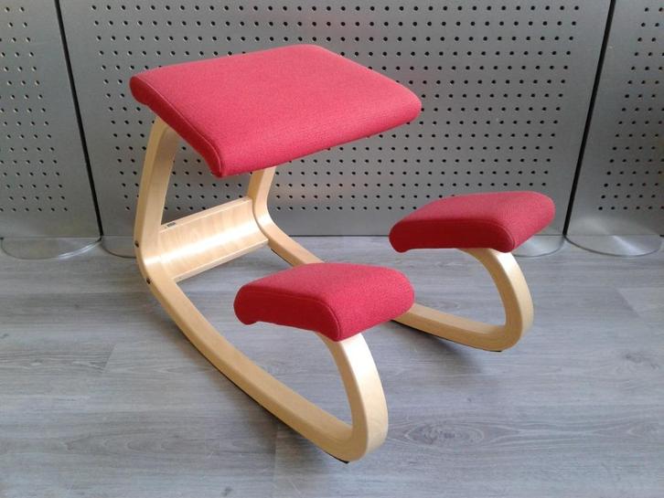 Variér (Stokke) Variable Balans (Zachtrood), Zeer Mooi!, Huis en Inrichting, Bureaustoelen, Zo goed als nieuw, Bureaustoel, Rood