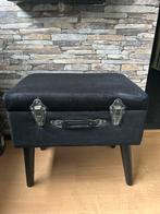 Poefje met opbergruimte - mist 1 schroef, Ophalen, Hout, Minder dan 50 cm, Gebruikt