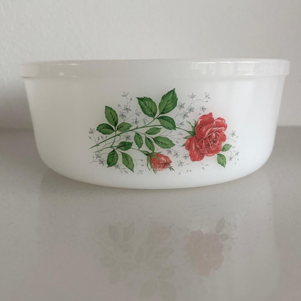 Arcopal schaal rose de france, Gebruikt, Ophalen of Verzenden, Overige stijlen, Glas