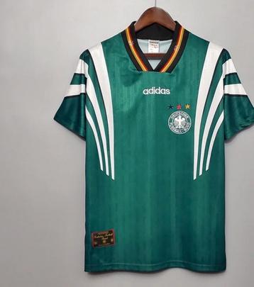 Jaren 70 80 en 90 voetbalshirts duitsland beschikbaar voor biedingen