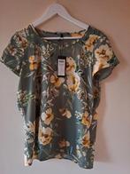Shirt nieuw. Bloemenprint. Te klein gekocht, Maat 38/40 (M), Overige kleuren, Vero Moda, Ophalen of Verzenden