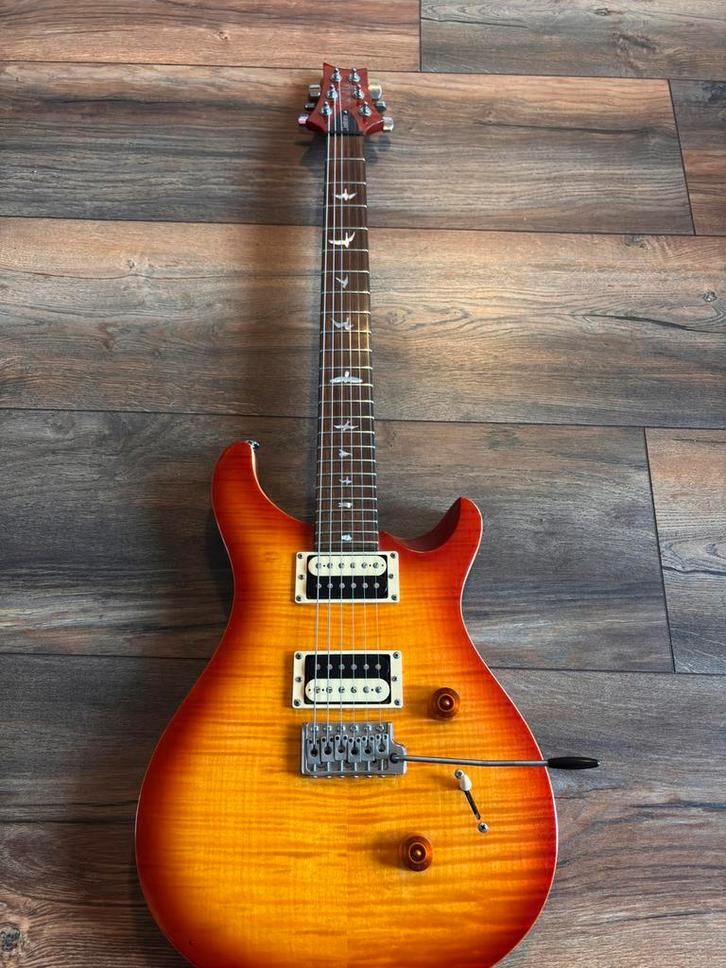 Prs Se Custom 24, Muziek en Instrumenten, Snaarinstrumenten | Gitaren | Elektrisch, Zo goed als nieuw, Solid body, Paul Reed Smith