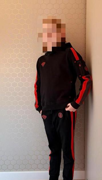 Black Bananas JR hoodie met broek mt 128 beschikbaar voor biedingen