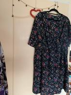 Mooie, vrolijke jurk maat 48, Ophalen of Verzenden, Zo goed als nieuw, Maat 46/48 (XL) of groter, Onder de knie