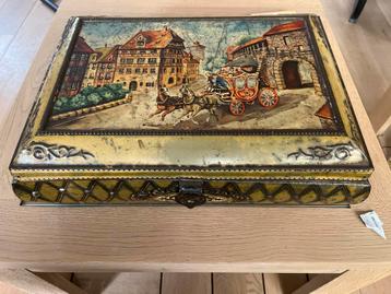 Vintage De Beukelaer Blikken Trommel - Stadsgezicht beschikbaar voor biedingen