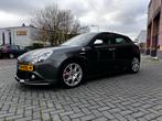 Alfa Romeo Giulietta 1.750 TBI 2011 Grijs, Auto's, 65 €/maand, 4 cilinders, Origineel Nederlands, Handgeschakeld