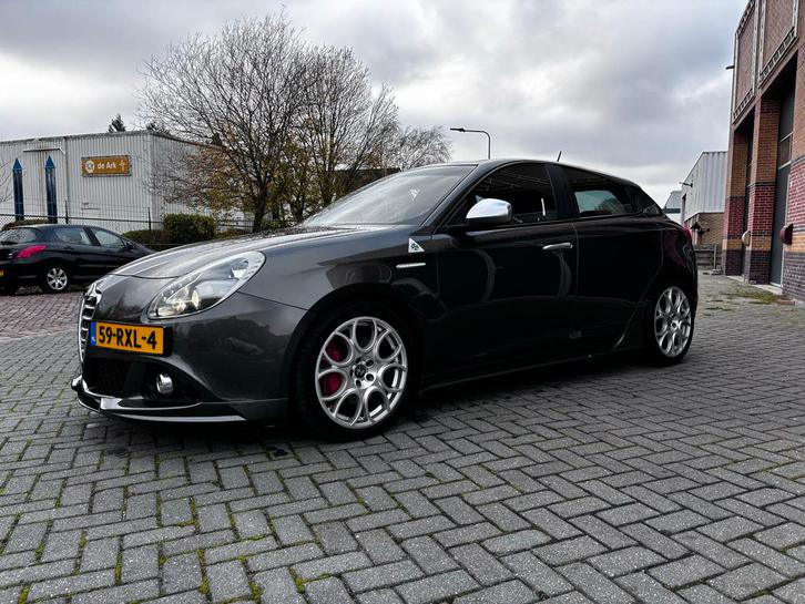 Alfa Romeo Giulietta 1.750 TBI 2011 235 PK!!!MOOIE AUTO!!!, Auto's, Alfa Romeo, Particulier, Giulietta, ABS, Airbags, Airconditioning