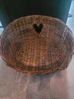 Te koop Prachtige rieten hondenmand, Ophalen, Zo goed als nieuw, Riet