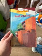 Boek. Hond ontvoerd., Ophalen of Verzenden, Zo goed als nieuw, Fictie algemeen