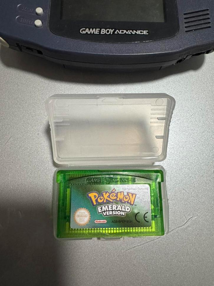 Pokemon Emerald - gameboy advance, Spelcomputers en Games, Games | Nintendo Game Boy, Zo goed als nieuw, Avontuur en Actie, 1 speler