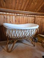 Rotan ledikantje, Ophalen, Ledikant