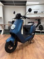 Niu NQIS 2023 Extended Special edition! 45Km/u, Fietsen en Brommers, Scooters | Overige merken, Pem b.v, Maximaal 45 km/u, Elektrisch
