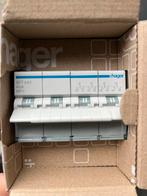 Hager SFT440 40A Omchakelaar - Nieuw in doos, Ophalen, Nieuw, Overige typen