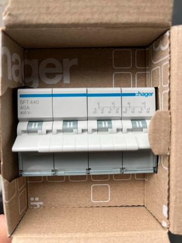 Hager SFT440 40A Omchakelaar - Nieuw in doos beschikbaar voor biedingen