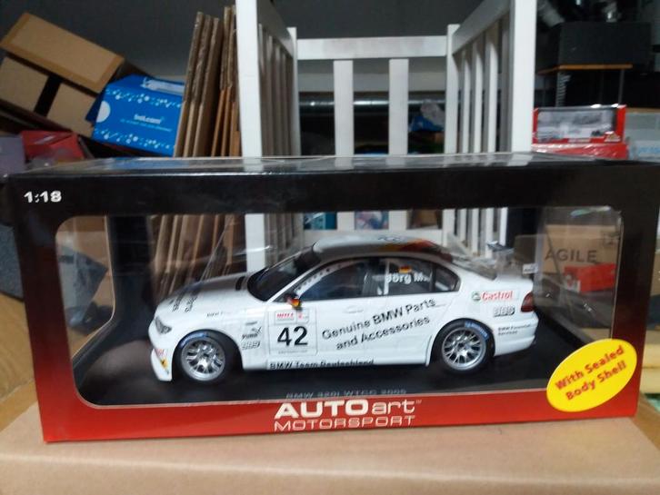 Autoart 1/18 Bmw 320i WTCC 2005 42, Hobby en Vrije tijd, Modelauto's | 1:18, Zo goed als nieuw, Auto, Autoart, Ophalen of Verzenden