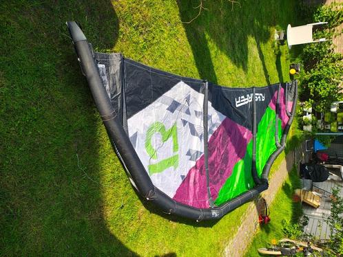 Flysurfer Boost 13m, Watersport en Boten, Kitesurfen, Gebruikt, Kite, 13 m², Twintip, Ophalen of Verzenden