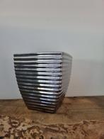 Vierkante bloempot – Hoogte 16 cm – Zilverkleurig, Gebruikt, Vierkant, Binnen, Ophalen of Verzenden