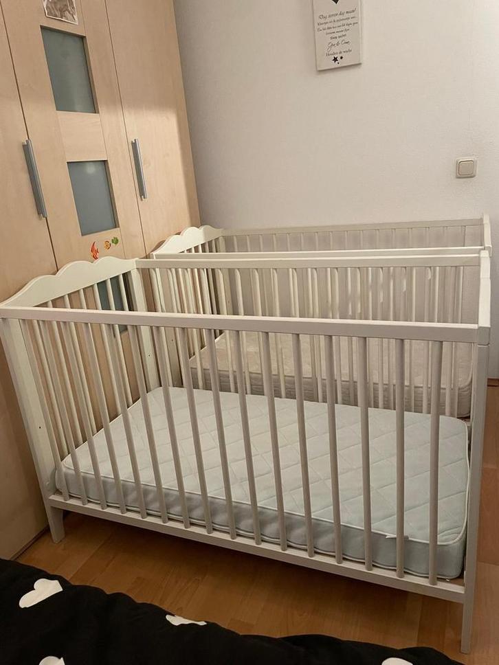 Ledikant bedje, Kinderen en Baby's, Tweelingen en Meerlingen, Gebruikt, Ophalen of Verzenden
