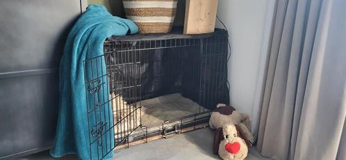 Bench zwart maat M, Dieren en Toebehoren, Hondenhokken, Zo goed als nieuw, Minder dan 65 cm, Ophalen