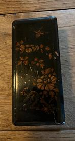 Japans spekdoosje met bloemmotief, Ophalen of Verzenden