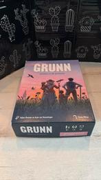 GRUNN – Pioniers in de Provincie (Clown Games) – Nieuw, Hobby en Vrije tijd, Gezelschapsspellen | Bordspellen, Een of twee spelers