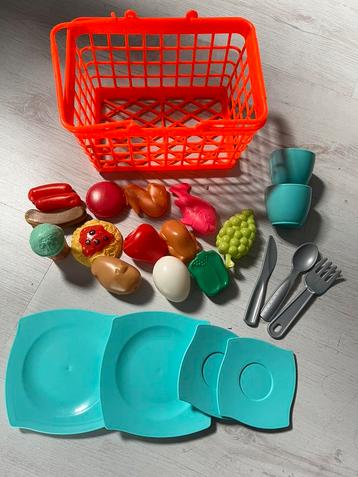 Accessoires speelkeuken mandje met boodschappen en service 