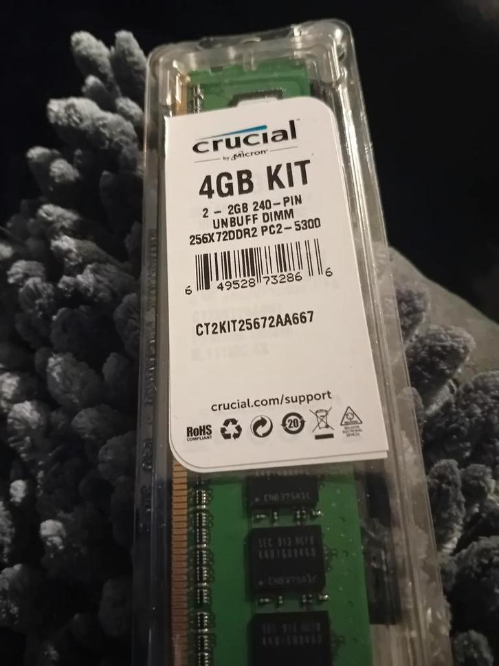 Crucial 4GB DDR2 UDIMM, Computers en Software, RAM geheugen, Zo goed als nieuw, Desktop, 4 GB, DDR2, Ophalen of Verzenden