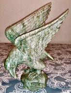 Roofvogel Uit Een Stuk Vervaardicht Jade/Jadeiet Bijna 3KG, Antiek en Kunst, Ophalen of Verzenden