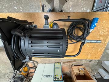 Stand Fresnel spot 1000 W beschikbaar voor biedingen