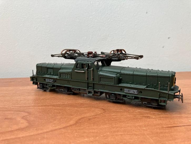 Jouef BB 12079, Hobby en Vrije tijd, Modeltreinen | H0, Zo goed als nieuw, Locomotief, Gelijkstroom, Jouef, Analoog, Ophalen