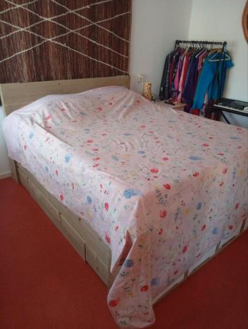 Pip Studio LAKEN DUBBELE HOOFDRAND WAAIERPATROON PASTEL/ROOD beschikbaar voor biedingen