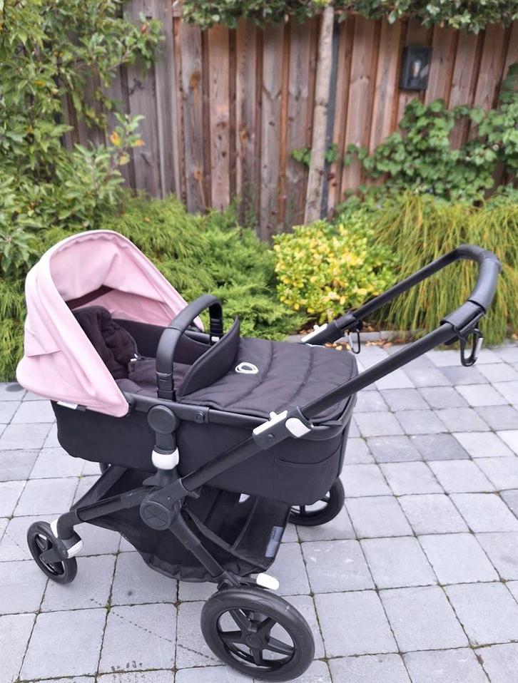 Bugaboo Fox 2 Kinderwagen, Kinderen en Baby's, Kinderwagens en Combinaties, Zo goed als nieuw, Kinderwagen, Bugaboo, Met reiswieg