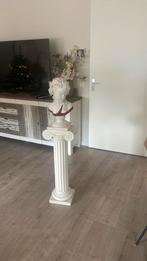 Mooi borstbeeld op zuil, ongeveer 150 cm, Huis en Inrichting, Woonaccessoires | Zuilen en Pilaren, Ophalen of Verzenden, Gebruikt