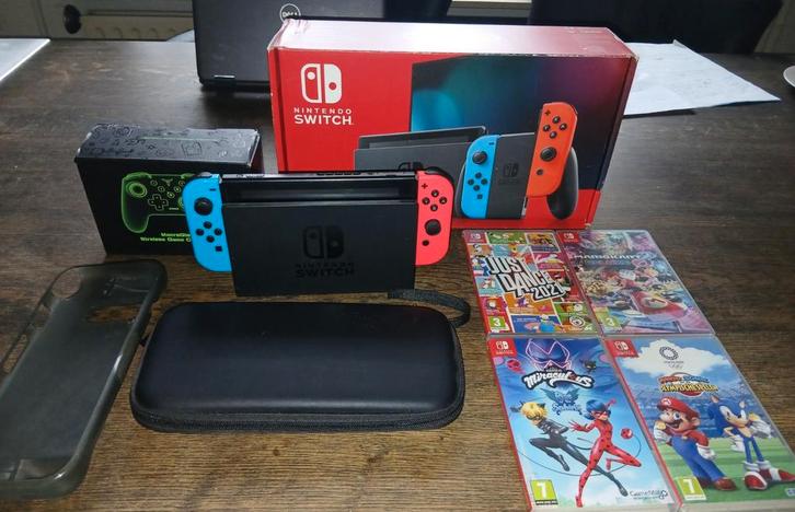 Nintendo Switch met games en accessoires, Spelcomputers en Games, Spelcomputers | Nintendo Switch, Zo goed als nieuw, Switch Original