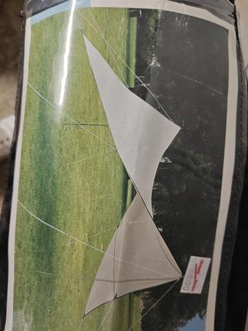 BaseCamp Tarp 4 beschikbaar voor biedingen