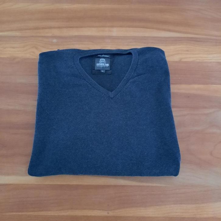 Grijze katoenen trui Sutherland met v-hals heren maat L, Kleding | Heren, Truien en Vesten, Gedragen, Maat 52/54 (L), Grijs, Ophalen of Verzenden