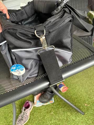 Honden fiets tas.  Nieuw. Duvo beschikbaar voor biedingen