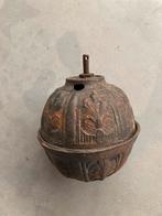 Mooie metalen enigszins verweerde bal van koper of brons, Antiek en Kunst, Antiek | Koper en Brons, Ophalen of Verzenden