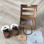 UGG Sparrow Baby Pantoffels chestnut maat 16 NIEUW, Ophalen of Verzenden, Nieuw