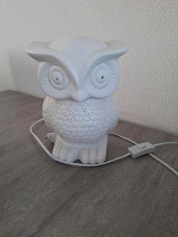 Uilenlamp wit  beschikbaar voor biedingen
