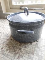 Grijs gewolkt emaille pan. Doorsnee 25 cm. Ca.70 jaar oud, Ophalen of Verzenden, Gebruikt, Kookpan of Snelkookpan