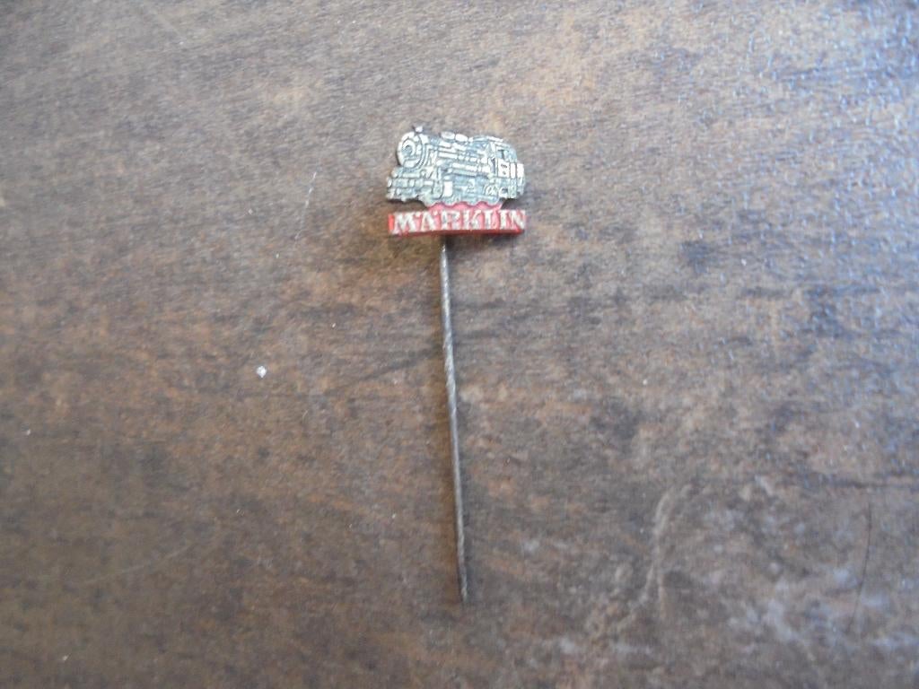 Vintage Pin Marklin Modeltreinen (zie foto's) IV, Verzamelen, Speldjes, Pins en Buttons, Ophalen of Verzenden, Gebruikt, Transport