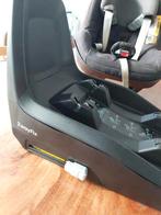 Base met een nieuwe maxicosi en maxicosi pebble, Ophalen, Zo goed als nieuw, Isofix, 0 t/m 13 kg