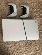 PS5 Digital Edition + 2 Controllers, Spelcomputers en Games, Spelcomputers | Sony PlayStation 5, Ophalen of Verzenden, Zo goed als nieuw