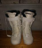 Deeluxe teddy gevoerde wit snowboard schoenen mt 40,5, Ophalen of Verzenden, Zo goed als nieuw, Schoenen