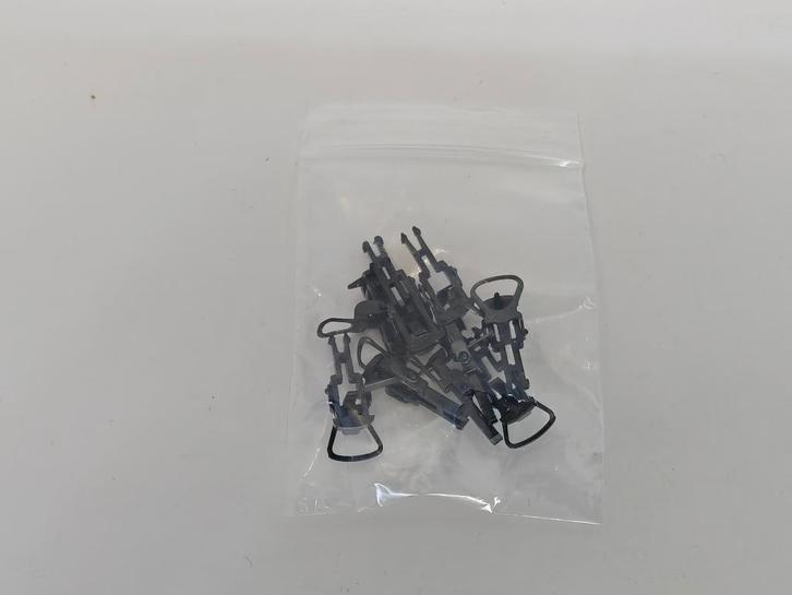 Standaard beugel koppelingen (zakje 10 stuks), Hobby en Vrije tijd, Modeltreinen | H0, Zo goed als nieuw, Overige typen, Gelijkstroom of Wisselstroom