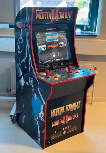 Arcade 1Up Mortal Kombat II Set - Arcade kast - Game Console beschikbaar voor biedingen