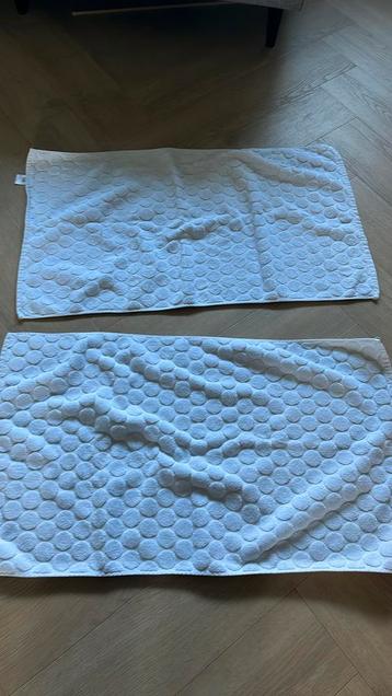 Badmatten HEMA stippen wit 2 stuks beschikbaar voor biedingen