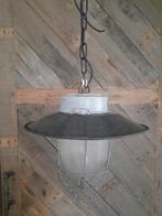Tsjechische Fabriekslamp - Industriële Hanglamp, Huis en Inrichting, Ophalen of Verzenden, Gebruikt, Minder dan 50 cm