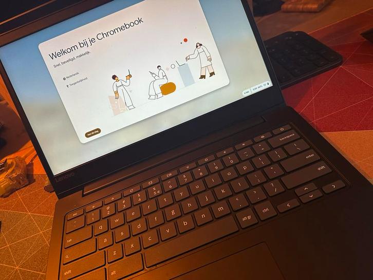 Lenovo Chromebook S330 - Zo goed als nieuw!, Computers en Software, Chromebooks, Zo goed als nieuw, 14 inch, 4 GB of minder, 32 GB of minder